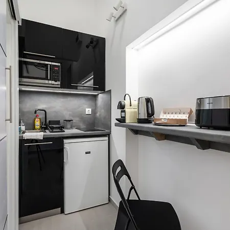 Dorsett Heights * Budapest